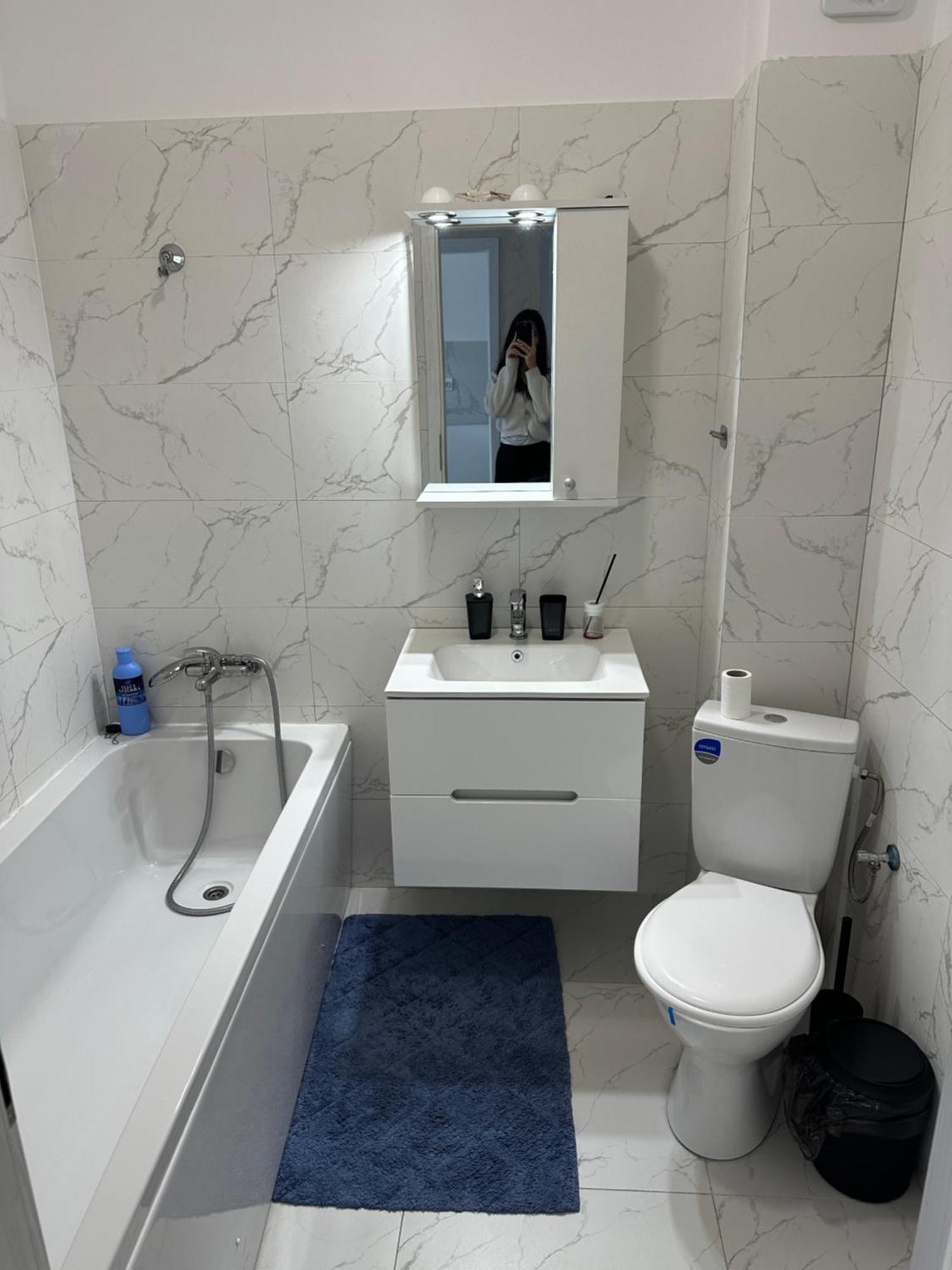 Stylish Apartment Militari - Parking Spot Chiajna Luaran gambar
